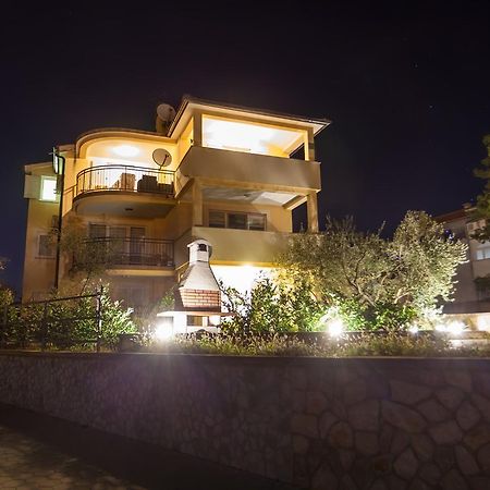 Apartment Ivana 2435 Малинска Экстерьер фото