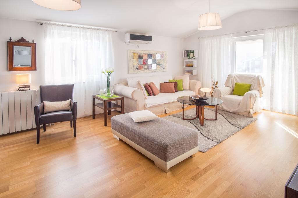 Apartment Ivana 2435 Малинска Экстерьер фото