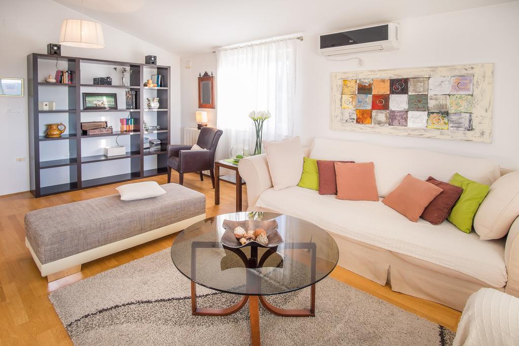 Apartment Ivana 2435 Малинска Экстерьер фото