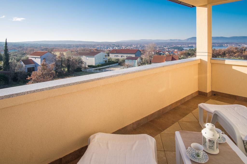 Apartment Ivana 2435 Малинска Экстерьер фото